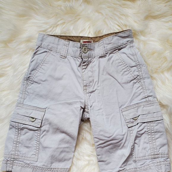 Levi's Cargo Shorts x 2, Size 7 Reg - Picture 6 of 8